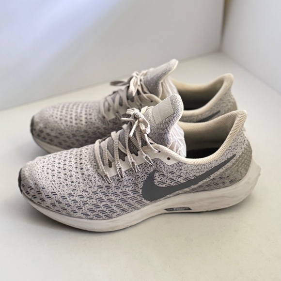 Women's Nike Zoom Pegasus 35 Running Shoes, Size 9.5 - Picture 10 of 11